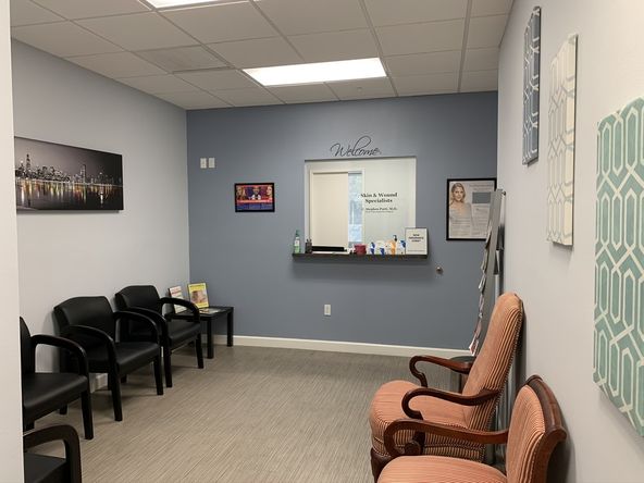 Ridgegate Medical Center: 5664 Bee Ridge Rd, Sarasota, FL 34233
